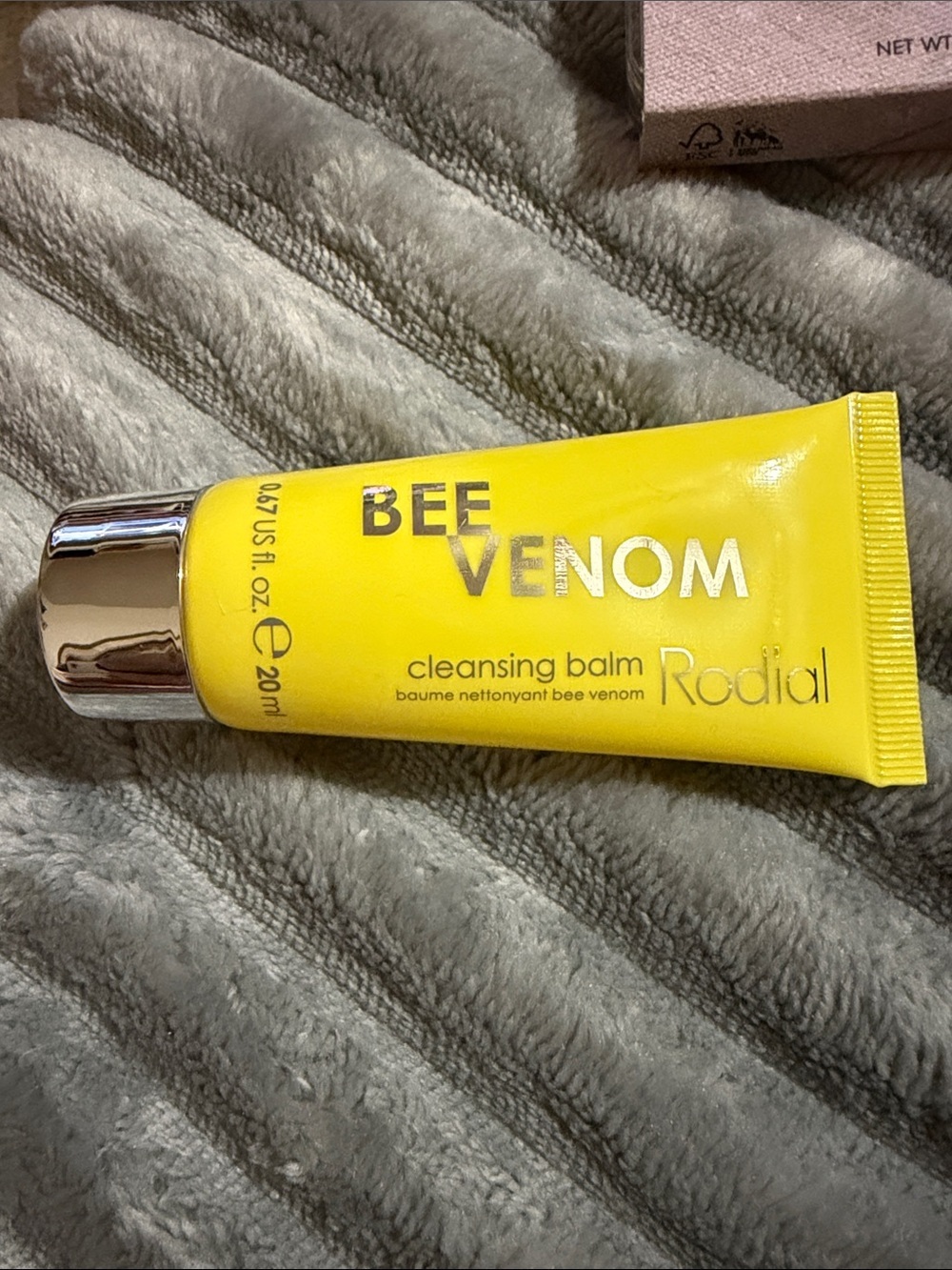 Rodial Bee Venom Cleansing Balm - Deluxe Travel Size.